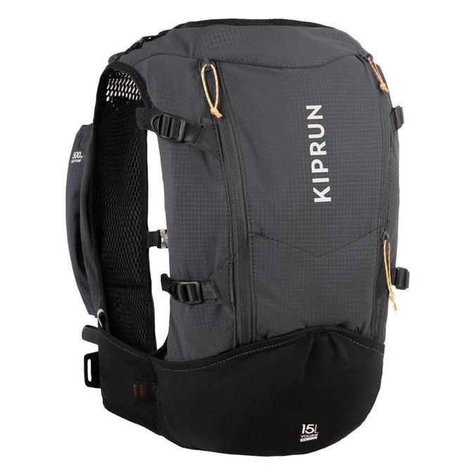 





MOCHILA TRAIL ULTRA RUNNING 15L MIXTA NEGRO - VENDIDA CON BOLSA DE AGUA 2L, photo 1 of 10